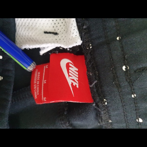 Nike Tech Fleece Polka Dot Retro Knit Shorts Sz M - Picture 4 of 9